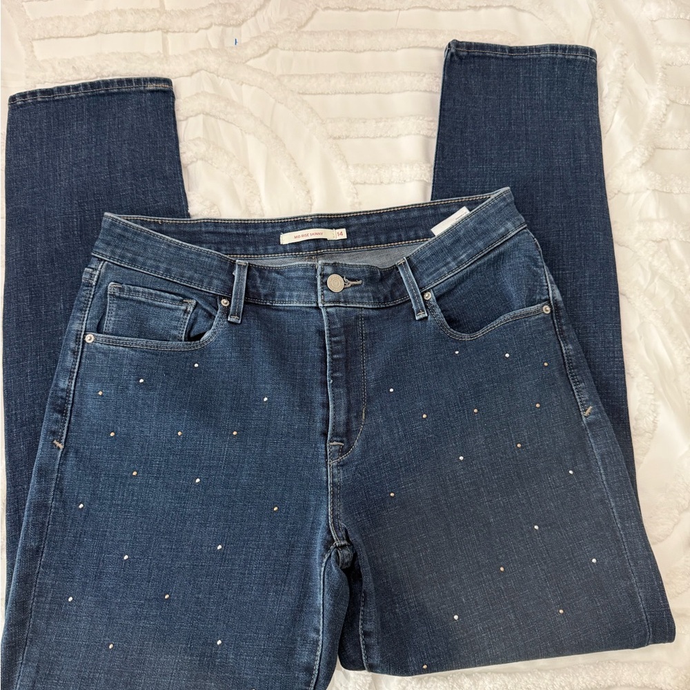 Women's Levi’s Jeans with Embellishments - Picture 5 of 9